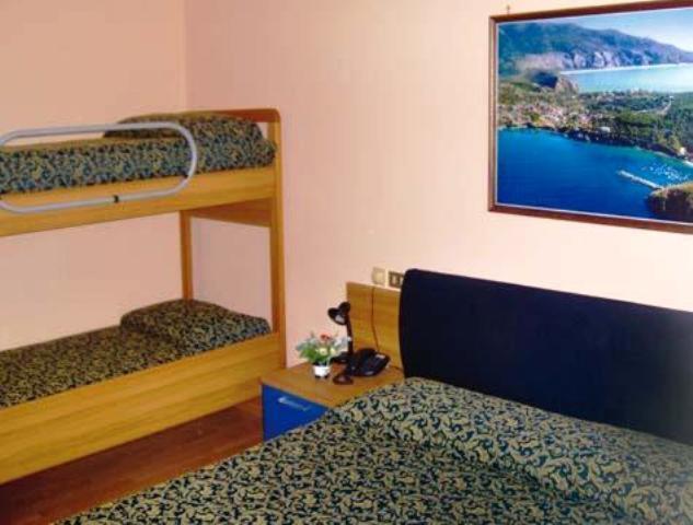 חדר סטנדרט לארבעה, Miramare