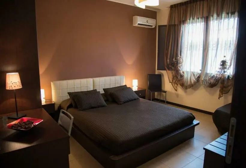 Camera Standard, Acitrezza B&b