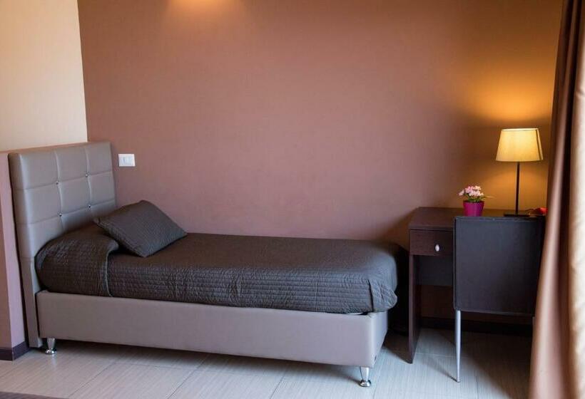 اتاق سه نفره سوپریور با چشم‌انداز دریا, Acitrezza B&b