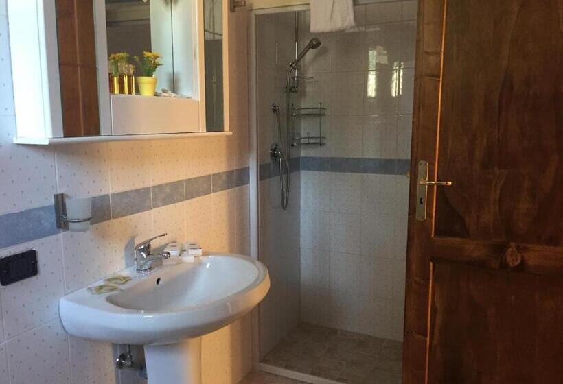 غرفة قياسية رباعية, B&b Nonna Valentina