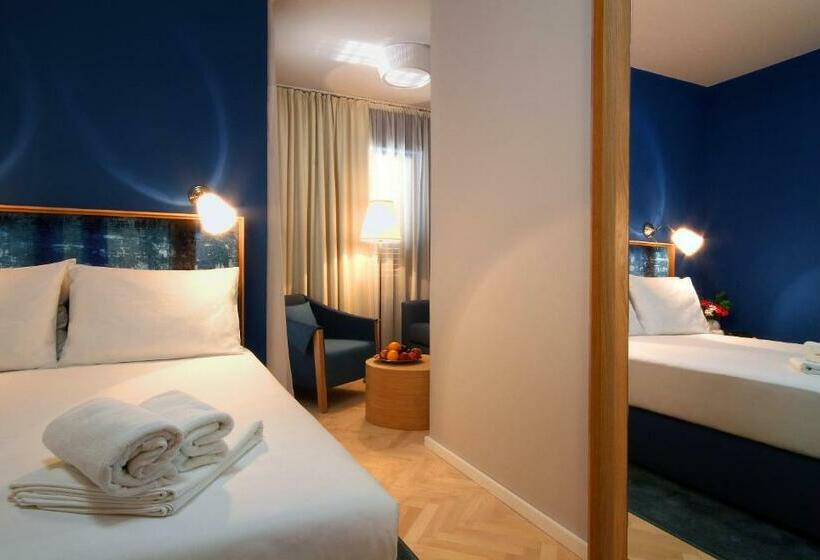 اتاق سوپریور با چشمانداز دریا, Panonija