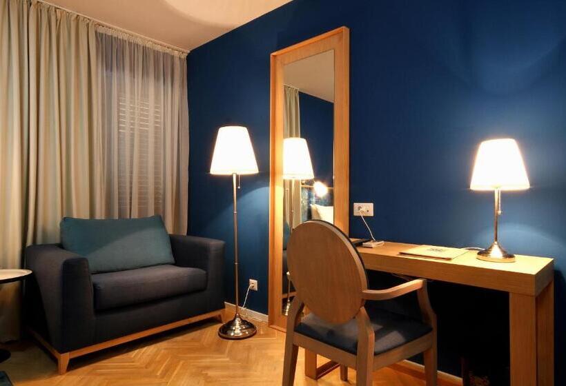 اتاق استاندارد, Panonija