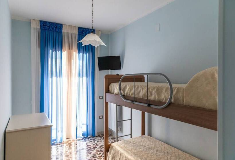 Четырехместный Номер Стандарт, B&b La Mortella