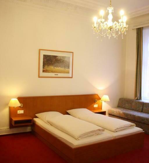 标准三人间, Alameda