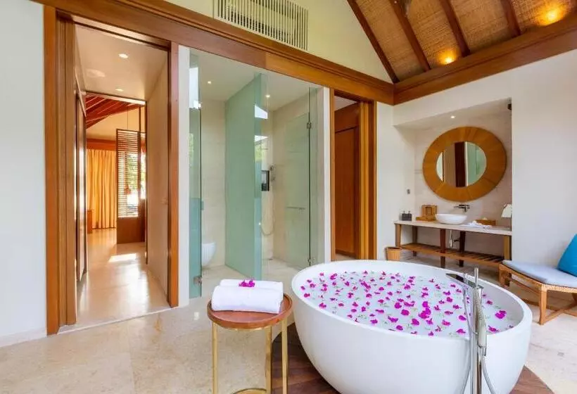 ویلای یک اتاق خوابه با استخر شنا, Furaveri Maldives