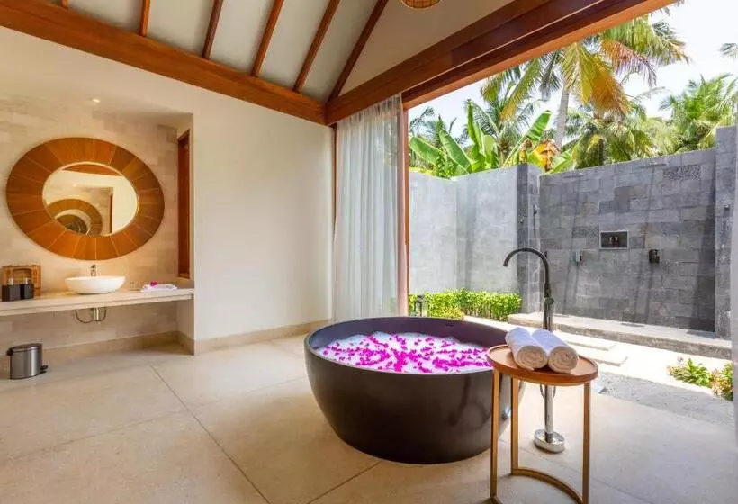 آپارتمان لوکس 2 خوابه, Furaveri Maldives
