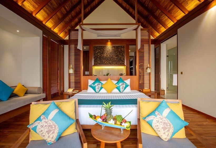 ویلای یک اتاق خوابه با استخر شنا, Furaveri Maldives
