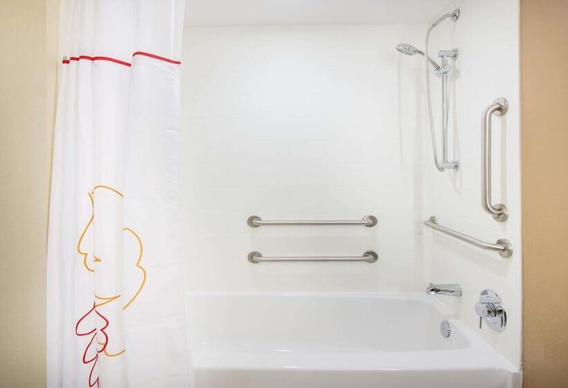 جناح لذوى الاحتياجات الخاصة, Hawthorn Extended Stay By Wyndham Saint Clairsville