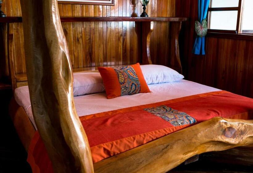 סוויטה, La Isla Inn