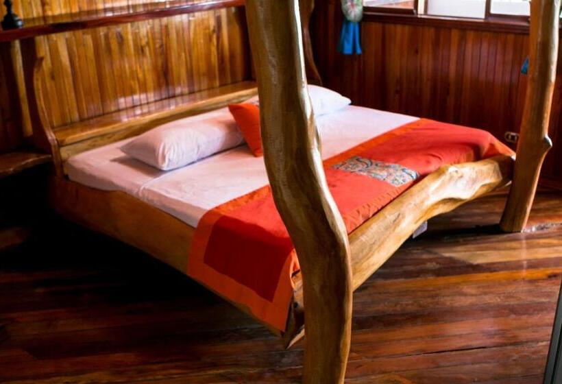 Люкс, La Isla Inn