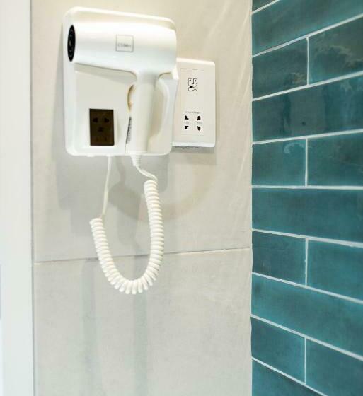 패밀리 룸, Mandali