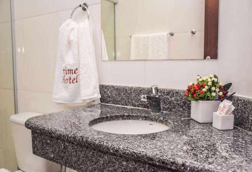 标准三人间, Prime