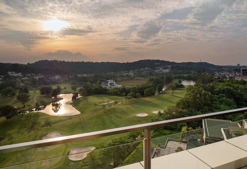 スタンダードスタジオ, Radisson Golf & Convention Center Batam