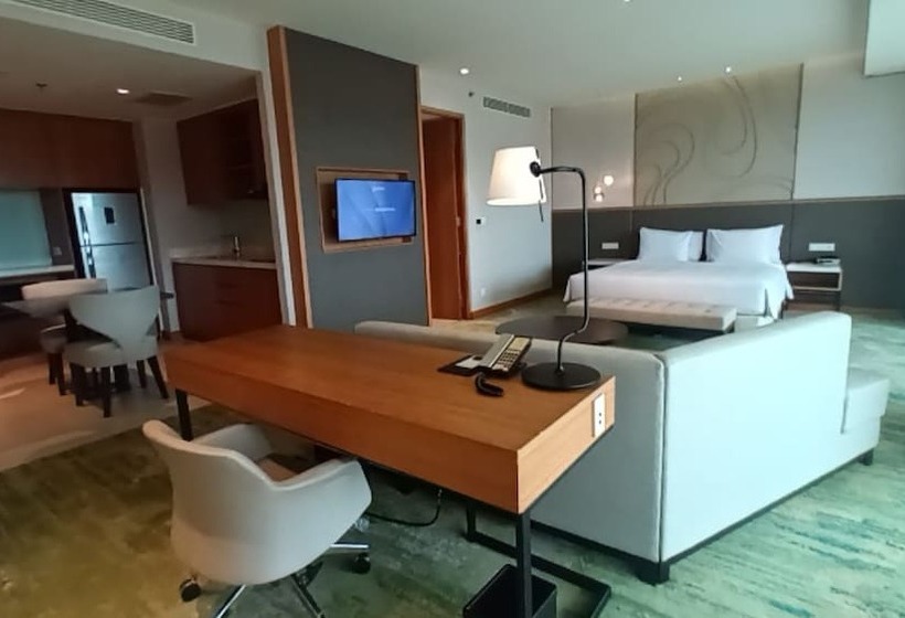 スタンダードスタジオ, Radisson Golf & Convention Center Batam