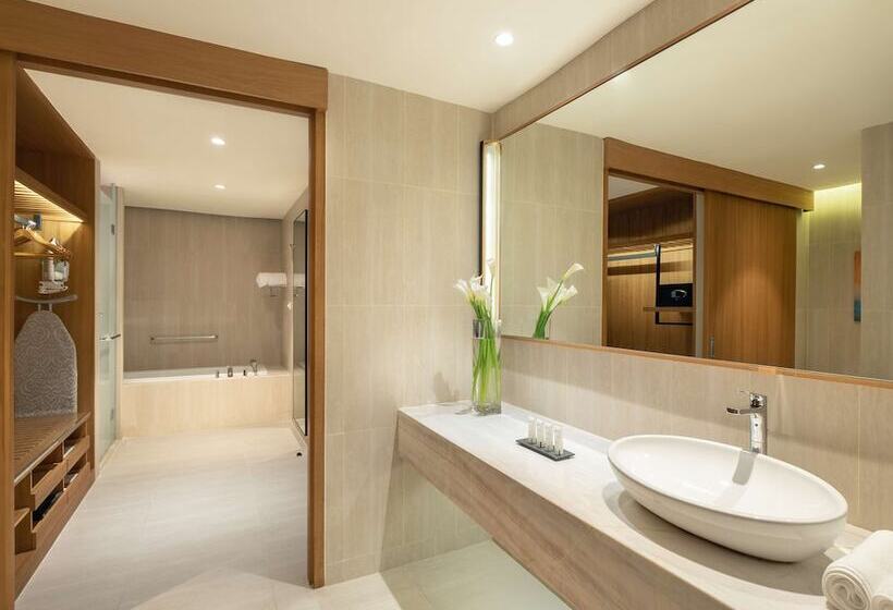 Президентский Люкс, Radisson Golf & Convention Center Batam