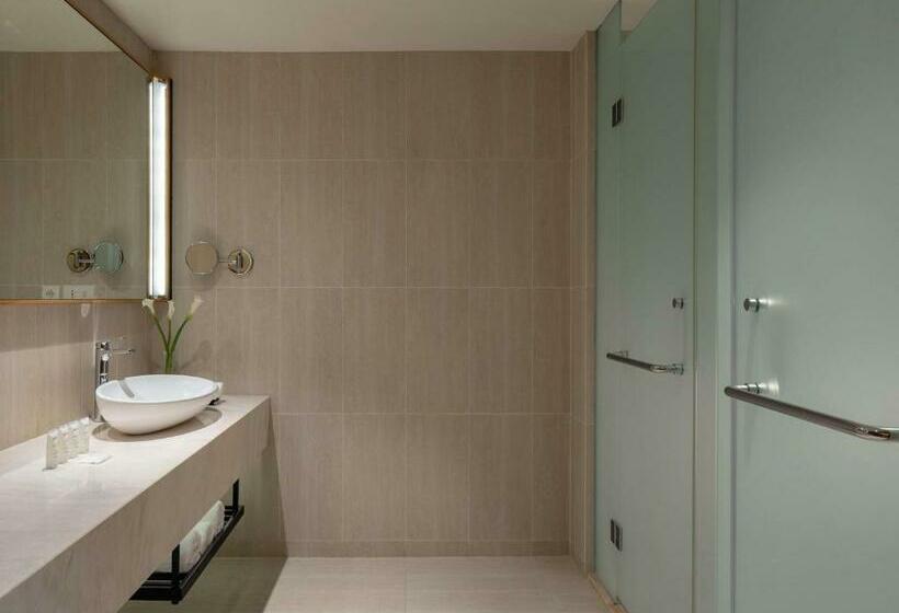 スタンダードスタジオ, Radisson Golf & Convention Center Batam