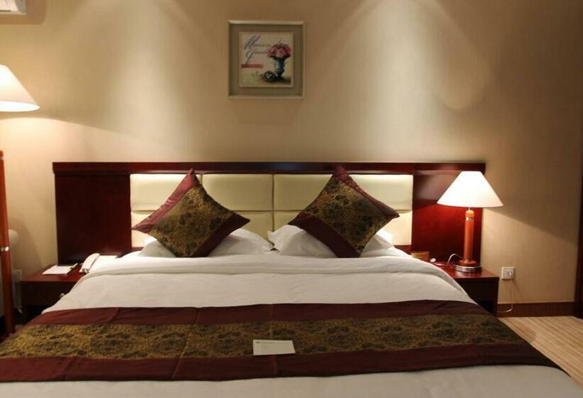 اتاق لوکس, Sogecoa Golden Peacock