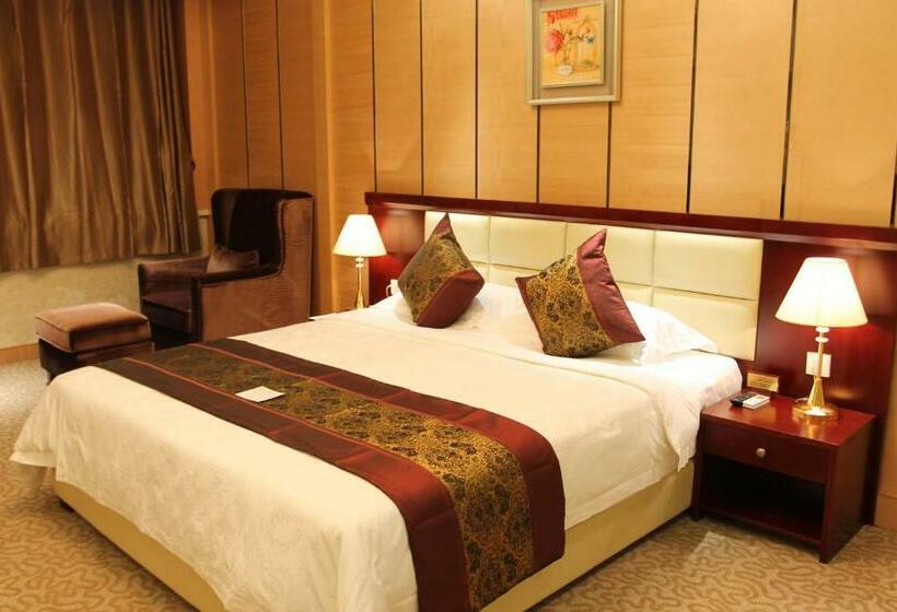 اتاق لوکس, Sogecoa Golden Peacock