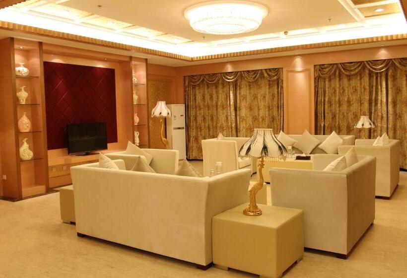 سوییت سوپریور, Sogecoa Golden Peacock