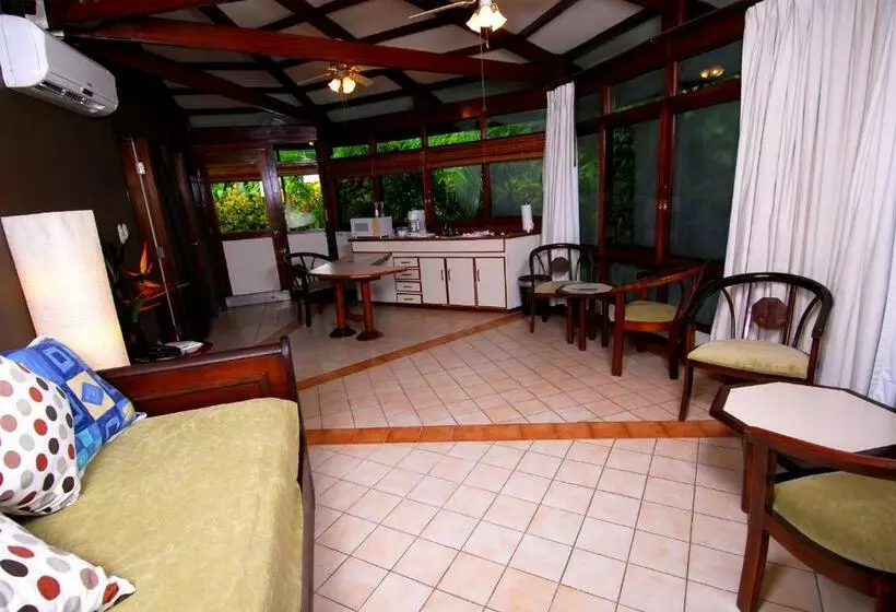 スタンダードバンガロー, Tulemar Resort