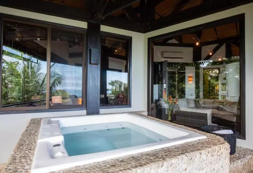 ツーベッドルーム　ヴィラ, Tulemar Resort