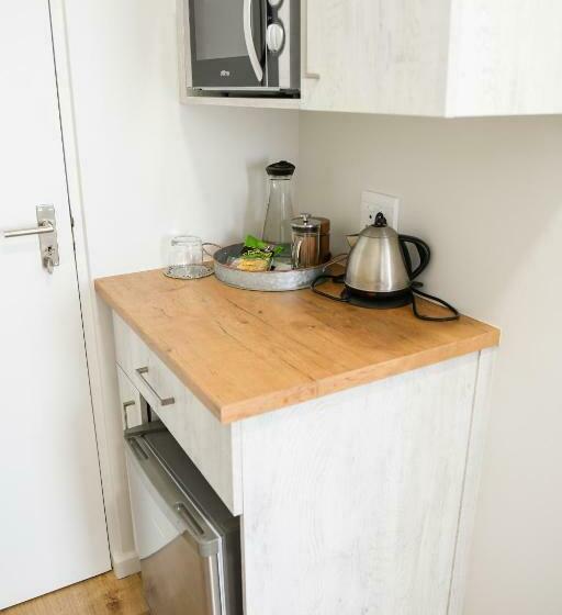 スタンダードシングルルーム, Four Palms Accommodation