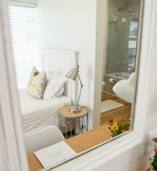 スタンダードシングルルーム, Four Palms Accommodation