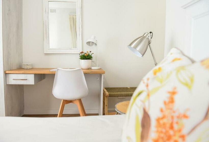 スタンダードシングルルーム, Four Palms Accommodation