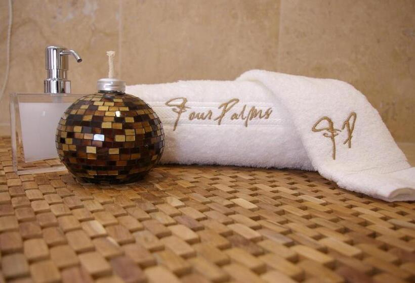 デラックスルーム, Four Palms Accommodation