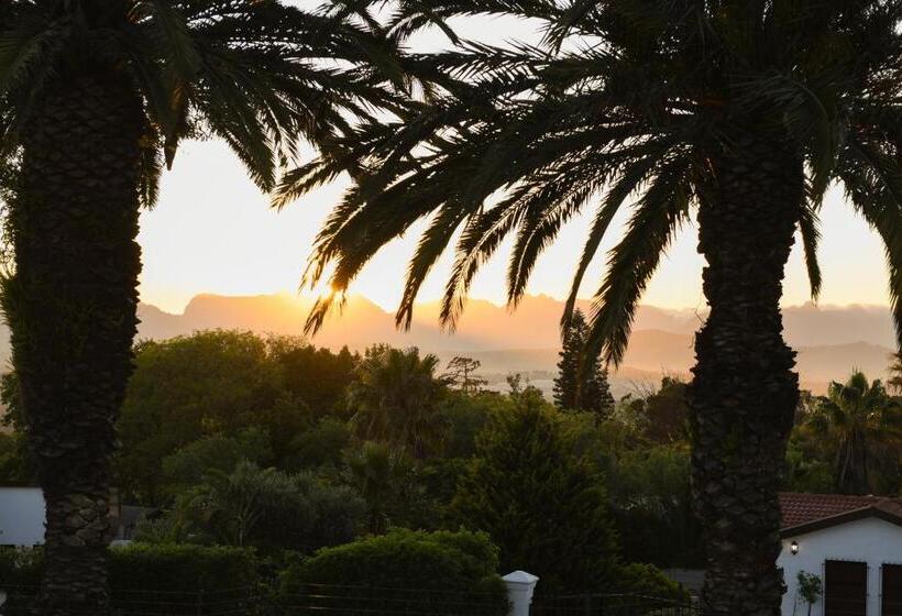 ファミリールーム, Four Palms Accommodation