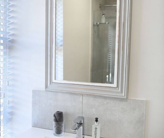 デラックスルーム, Four Palms Accommodation