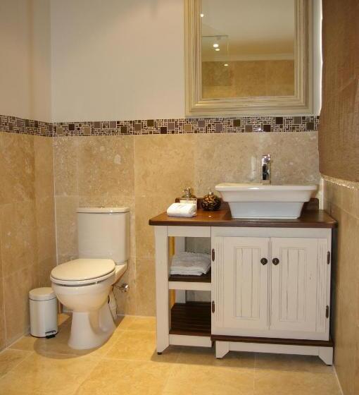 デラックスルーム, Four Palms Accommodation