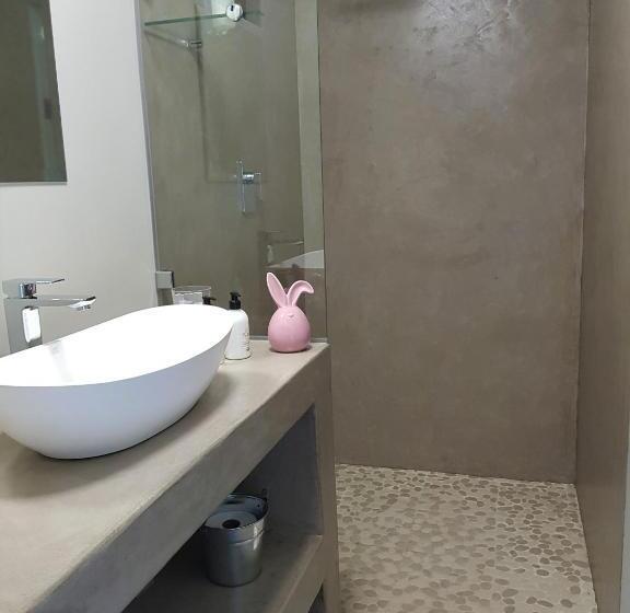 デラックスルーム, Four Palms Accommodation