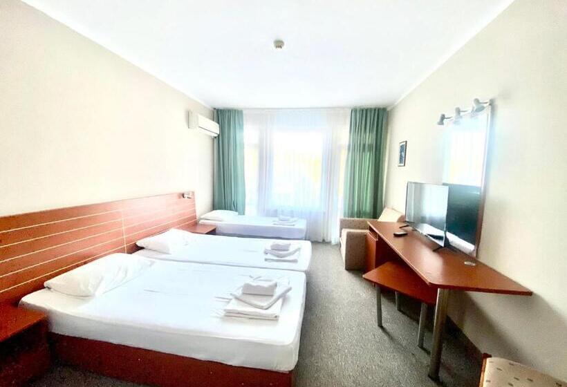 标准间带阳台, Green Park