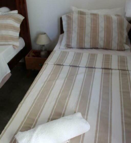 سوییت با چشم‌انداز استخر, Pousada Cantinho De Minas