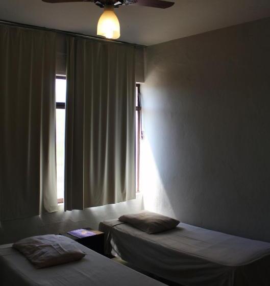 标准三人间, Aquarius