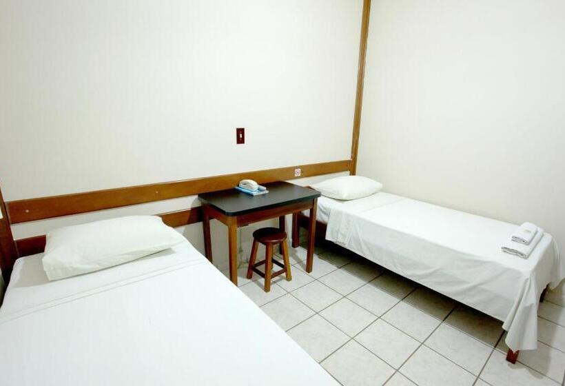 스탠다드 룸, Candeias