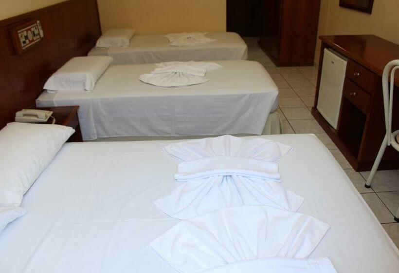 Quarto Quádruplo Estandar, Fênix Plaza