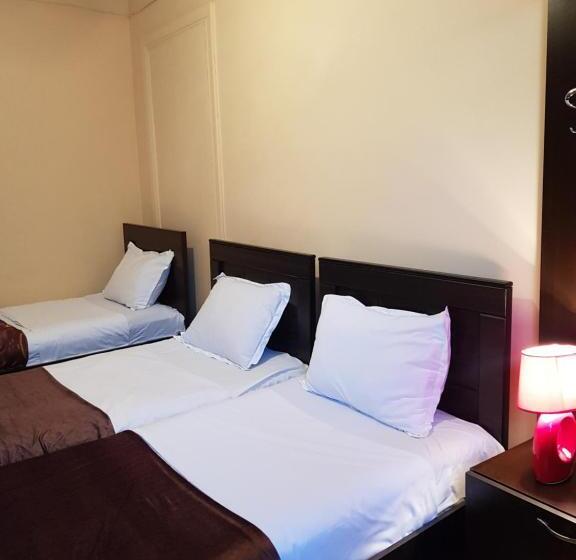 高级家庭房间, Mariana