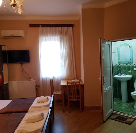 高级家庭房间, Mariana