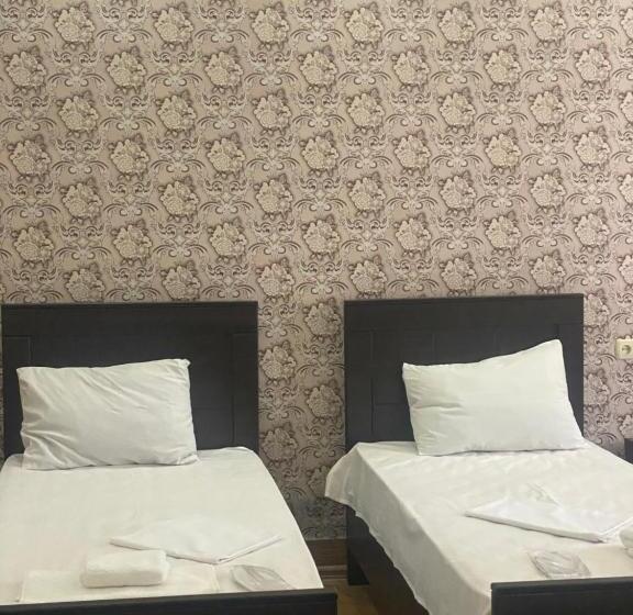 高级家庭房间, Mariana