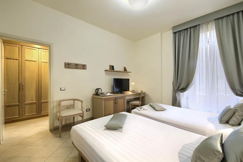 四人标准间, Monalisa