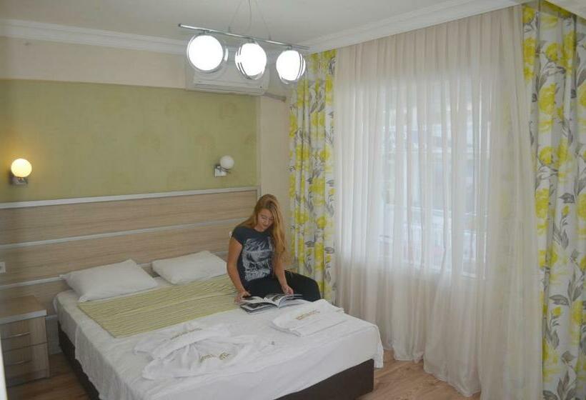 Quarto Estandar, Mostar
