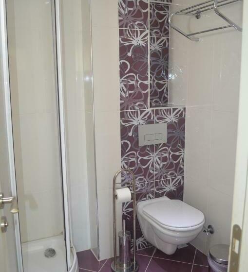 Quarto Estandar, Mostar