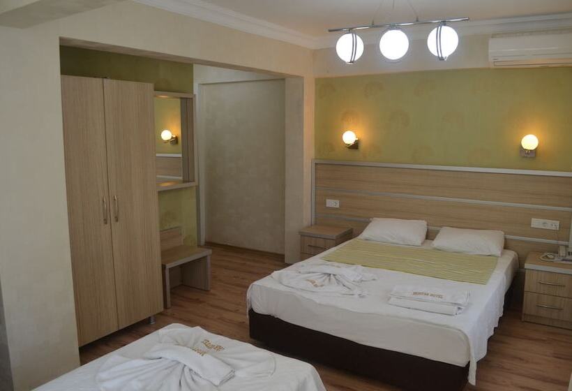 Quarto Triplo Estandar, Mostar