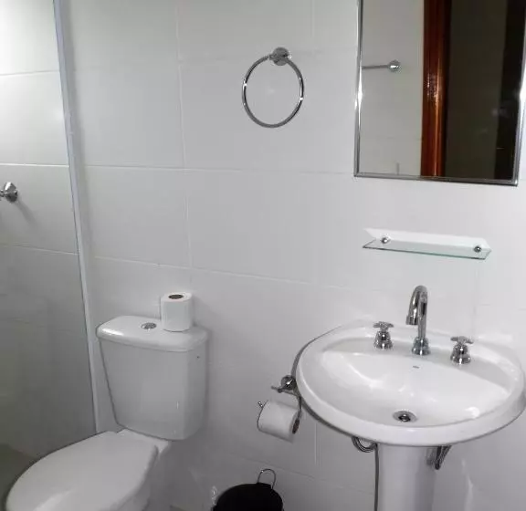 Standard-huone, Sallimas