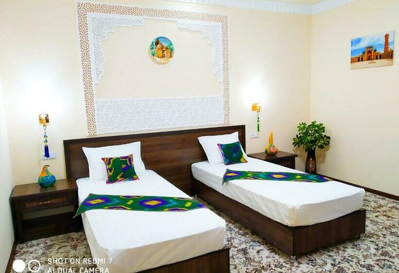 חדר דלוקס, Shams