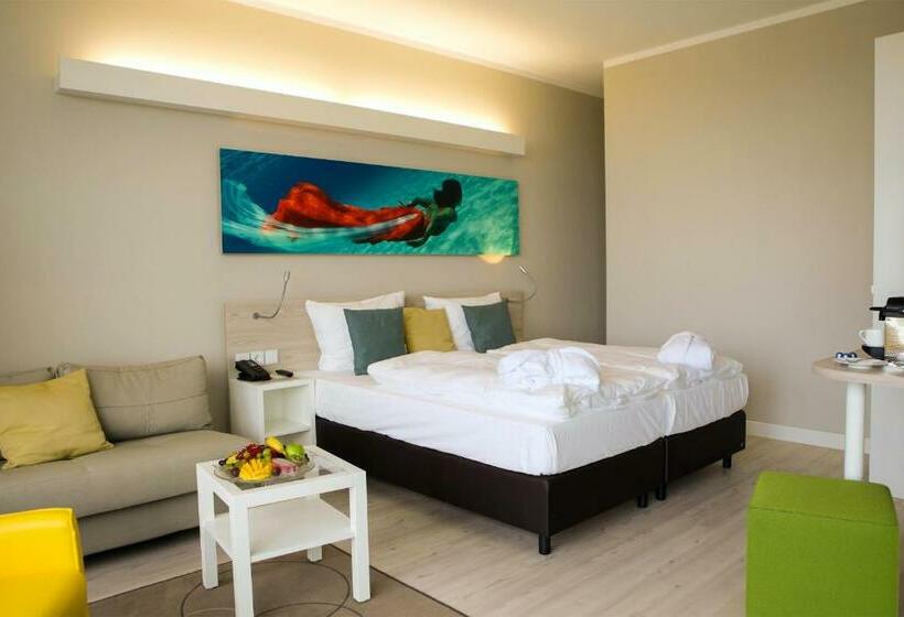 Номер Стандарт Боковой Вид на Море, Seetelhotel Kaiserstrand Beach