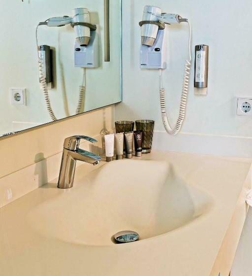 Полулюкс, Seetelhotel Kaiserstrand Beach