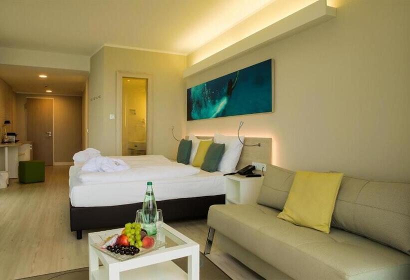 Полулюкс Вид на Море, Seetelhotel Kaiserstrand Beach